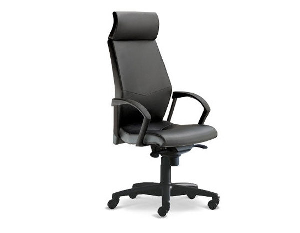 Ocean Executive Seating with Black Arms and Black Base 