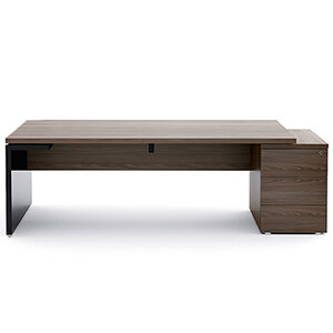 Mito Executive desk with Robinia with right hand pedestal