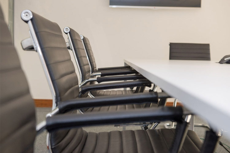 sidetrade boardroom fitout by huntoffice interiors: boardroom chairs